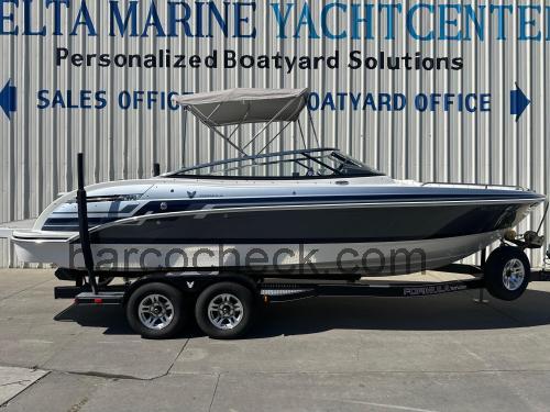 Formula 240 Bowrider avaliação e ficha técnica